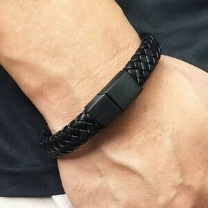 ZARA FOR MEN NEW Black Braided Leather Bracelet
